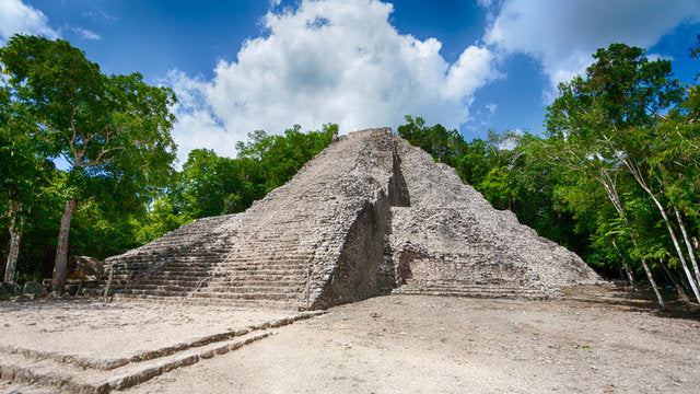 Tour Cobá con Cenote y Comida Tradicional