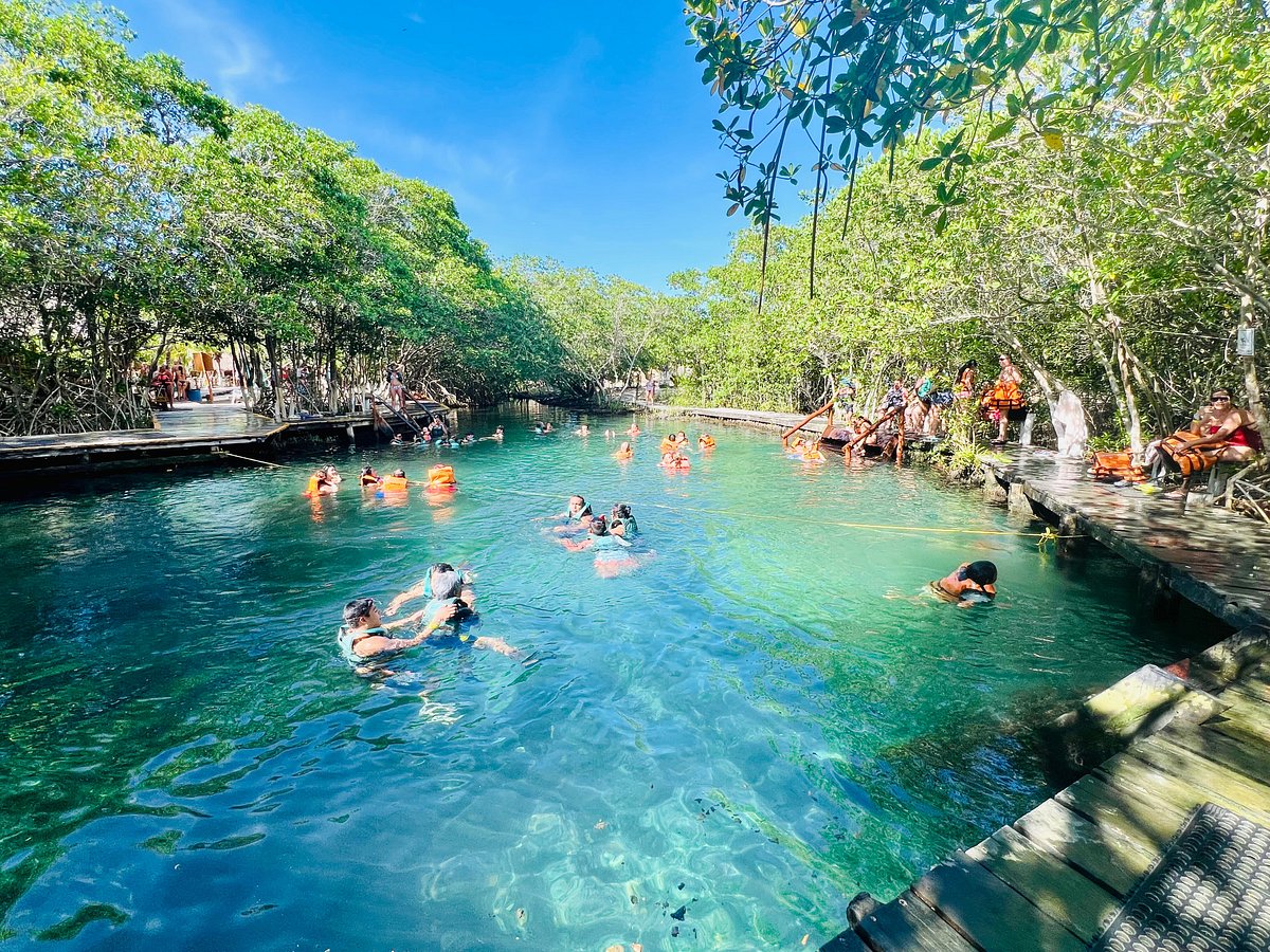 Tour a Holbox con Isla Pasión, Punta Mosquito y Laguna Yalahau