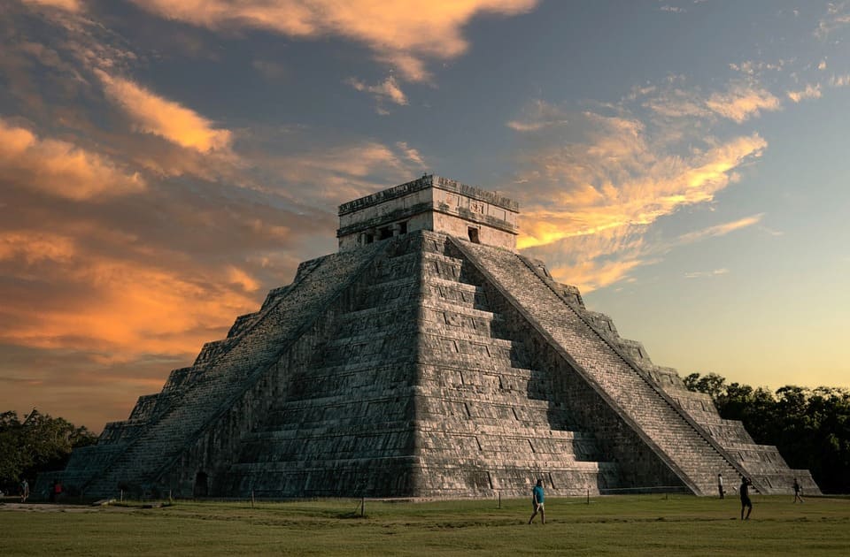 Tour a Chichén Itzá Maya Plus: Experiencia Gastronómica, Cenote Nool Ha y Valladolid